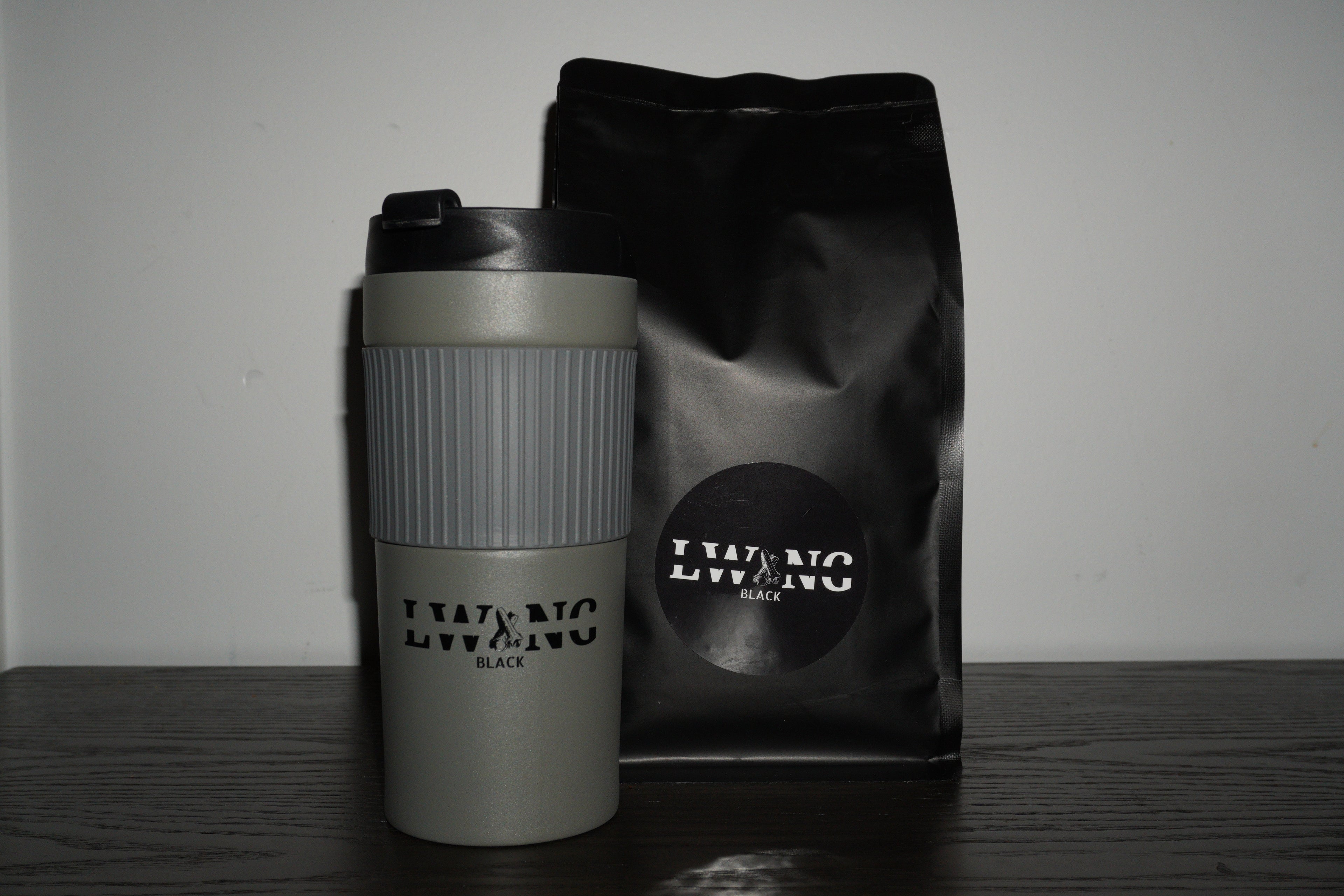 500g Lwang Black Coffee + French Press (Choose Your Colour)