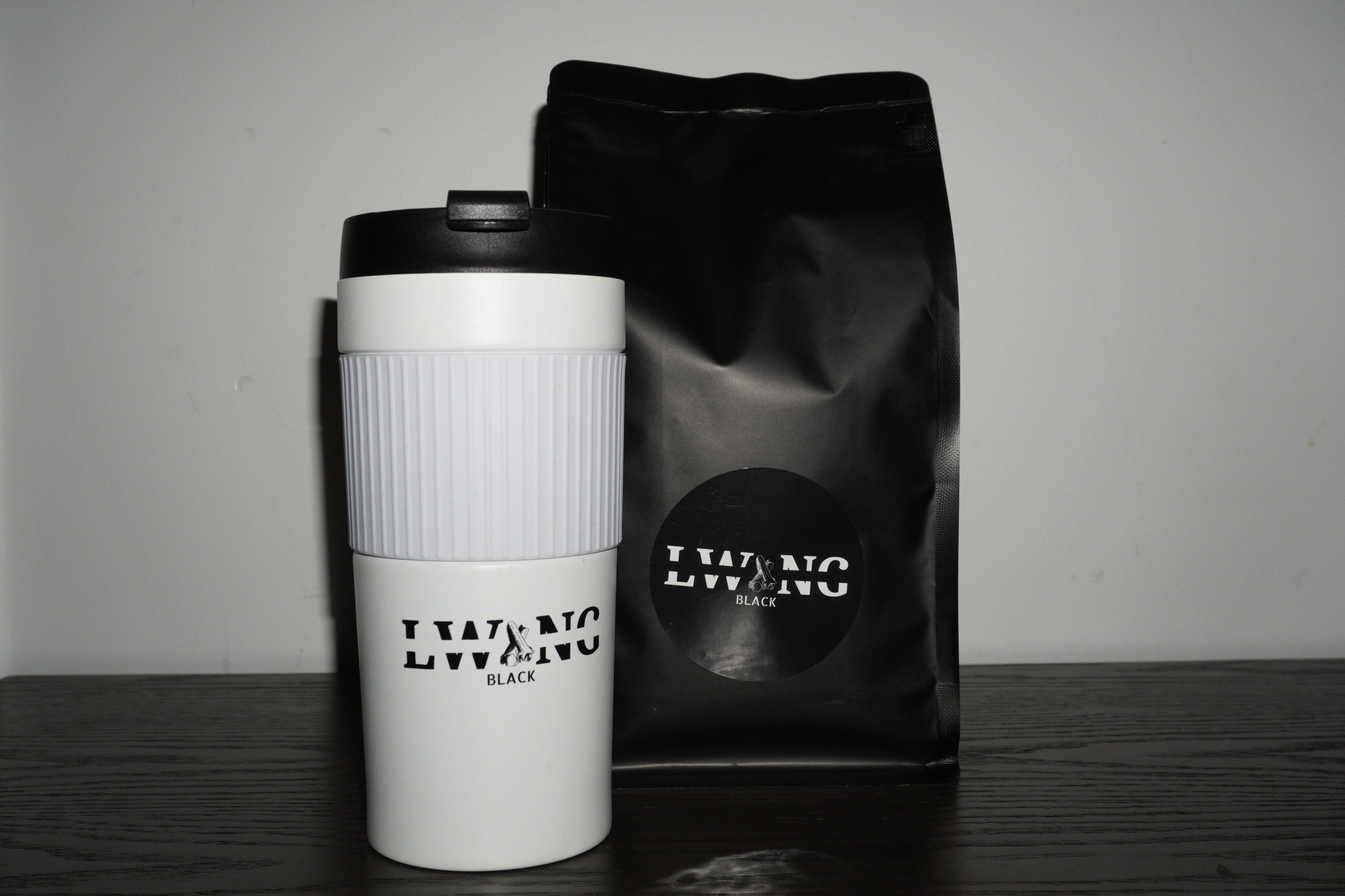 500g Lwang Black Coffee + French Press (Choose Your Colour)